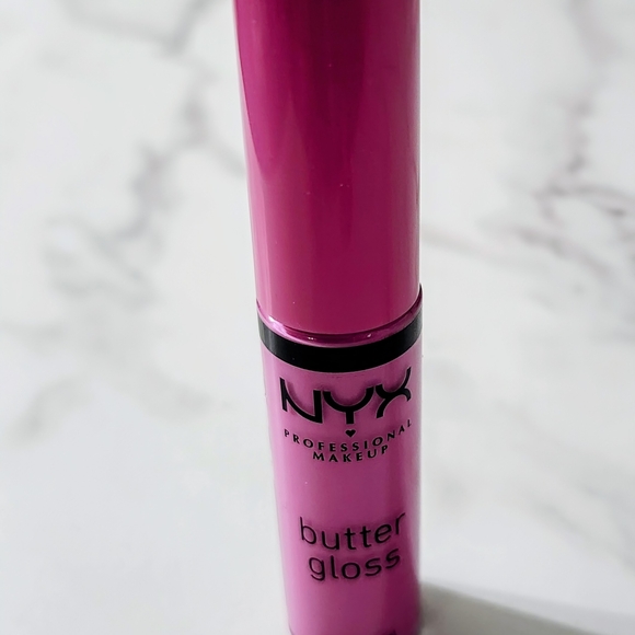 NYX Butter Gloss and Matte Lip Balm Set - Picture 3 of 5